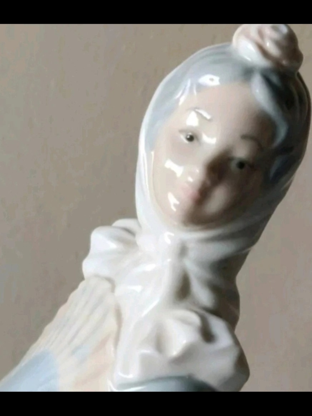 Nao By Lladro Lady with a Fan.